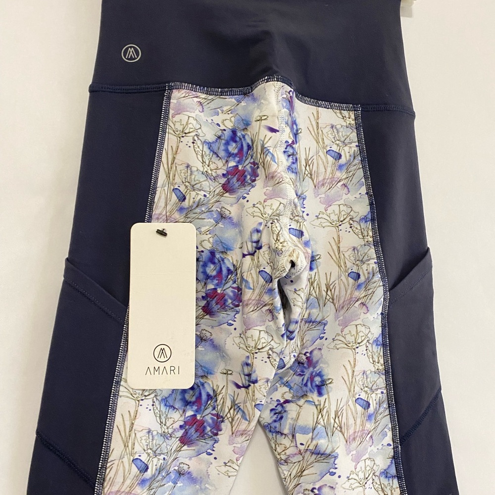 AMARI High Rise Leggings - Picture 5 of 6